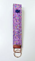 LLAVERO DE PULSERA EN TELA
