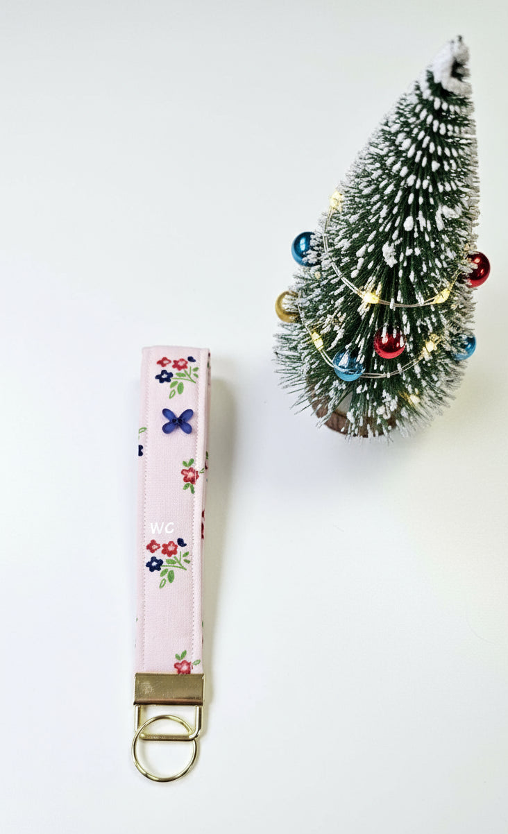 LLAVERO DE PULSERA EN TELA