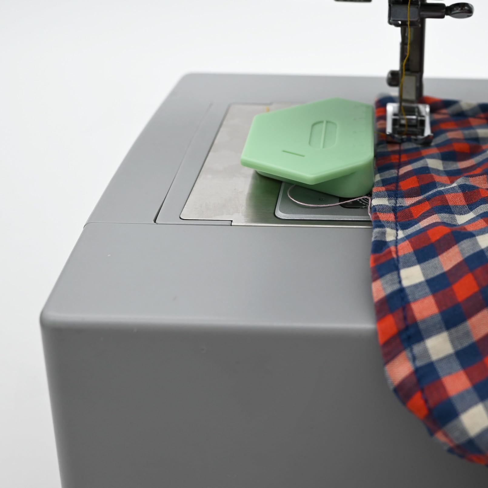 Magnetic Seam Guide for Sewing Machine