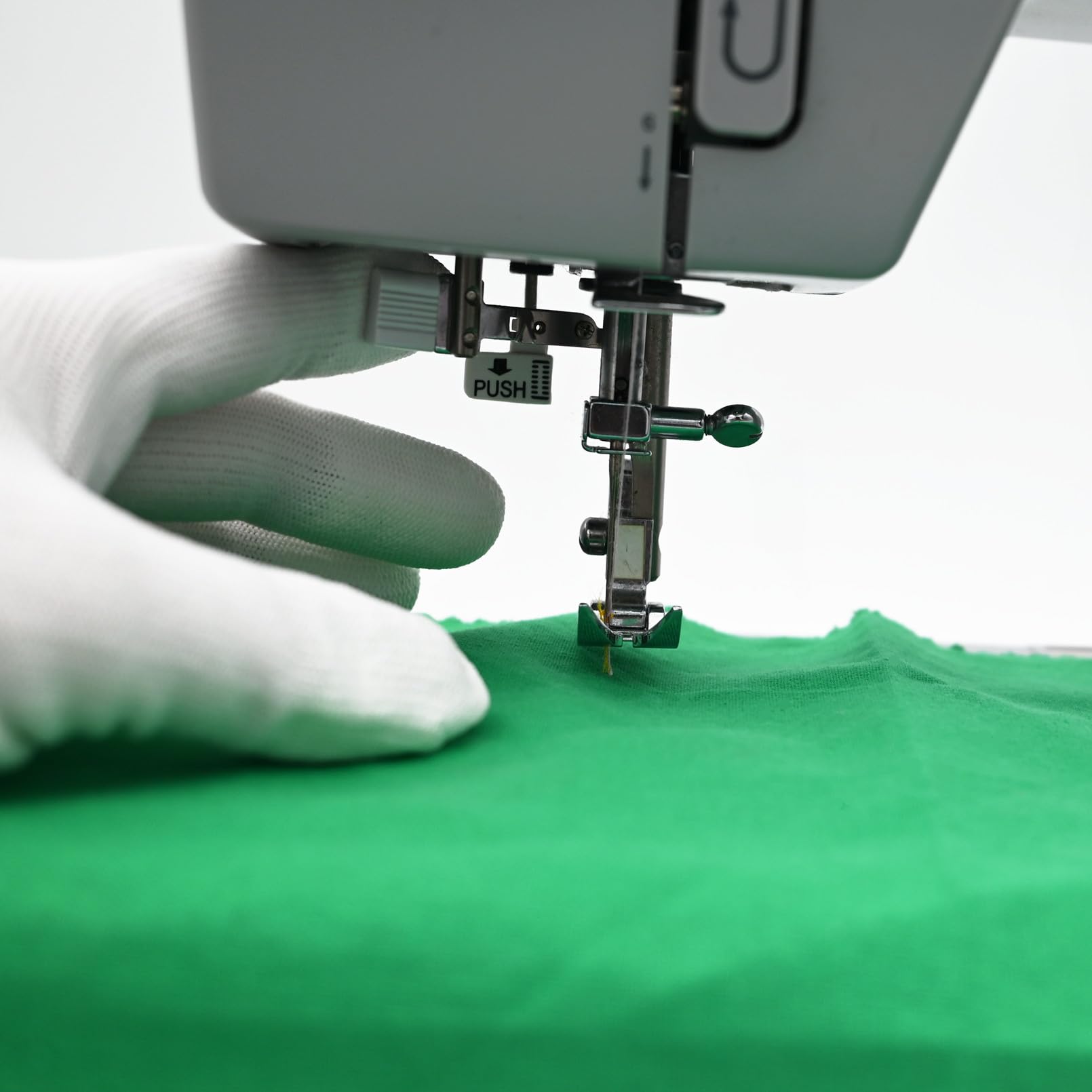 Quilting Gloves for Free-Motion Sewing (1 Pair)