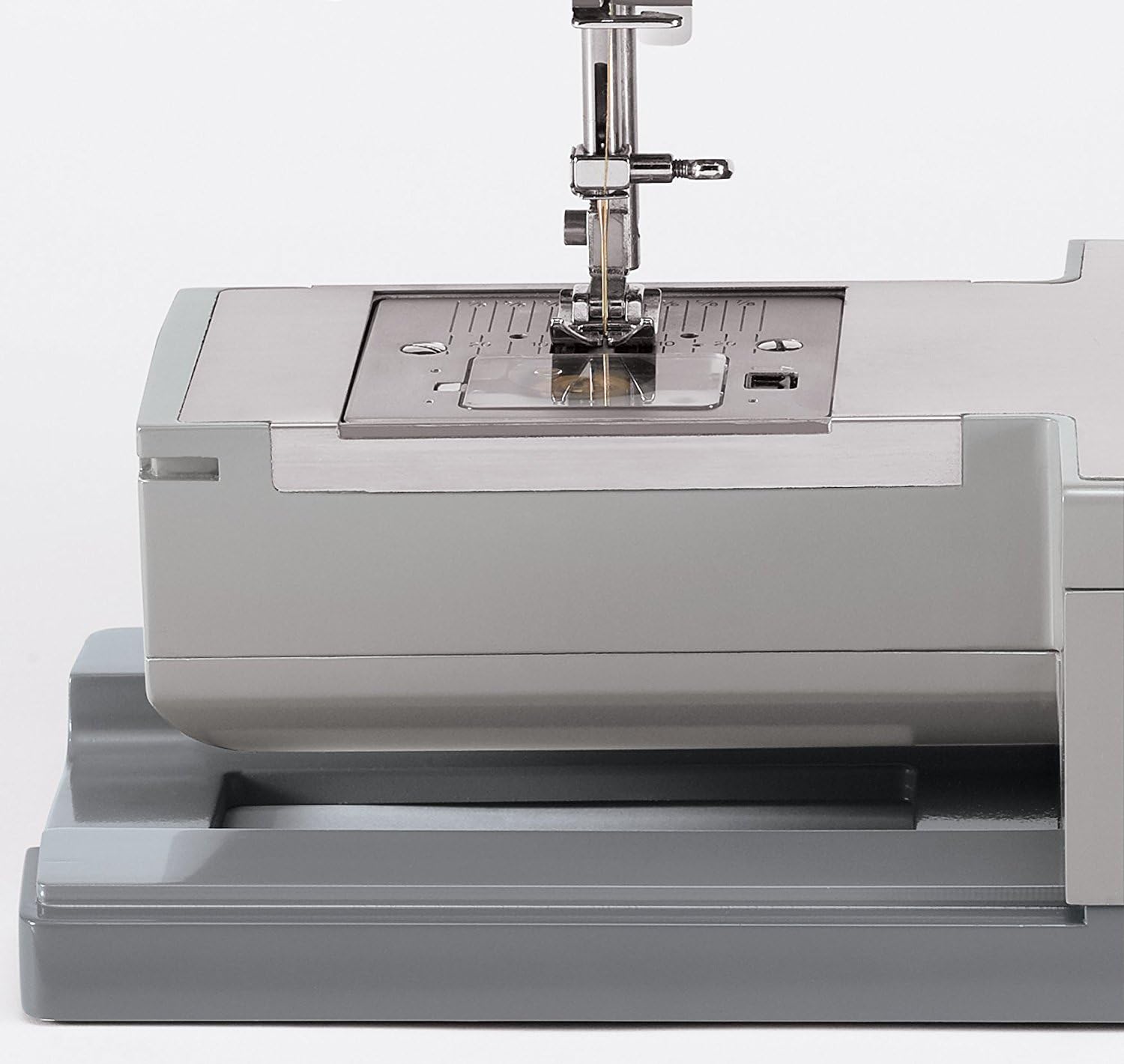 Singer 4411: máquina de coser resistente con velocidad de costura muy alta, Plástico, Blanco, M