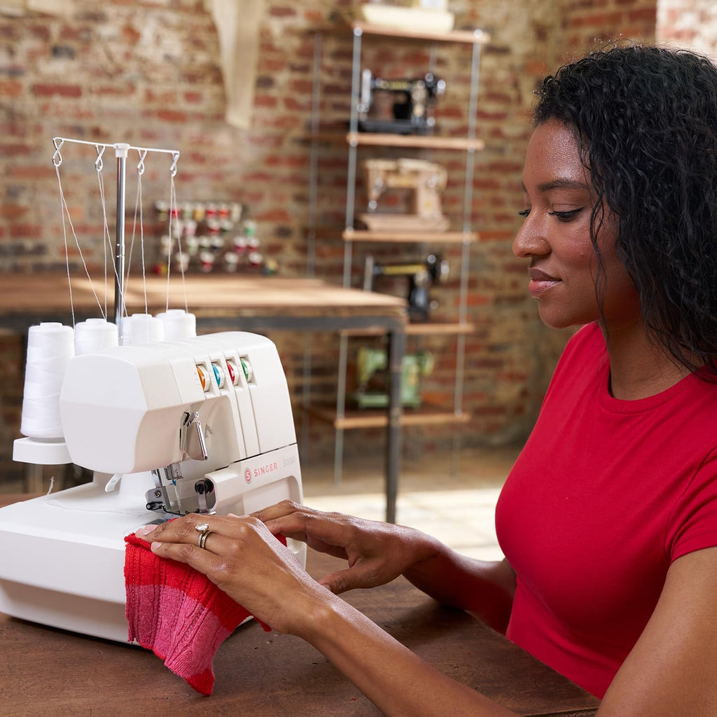SINGER® S0080 Serger Next Evolution Overlock Machine, 8 puntadas