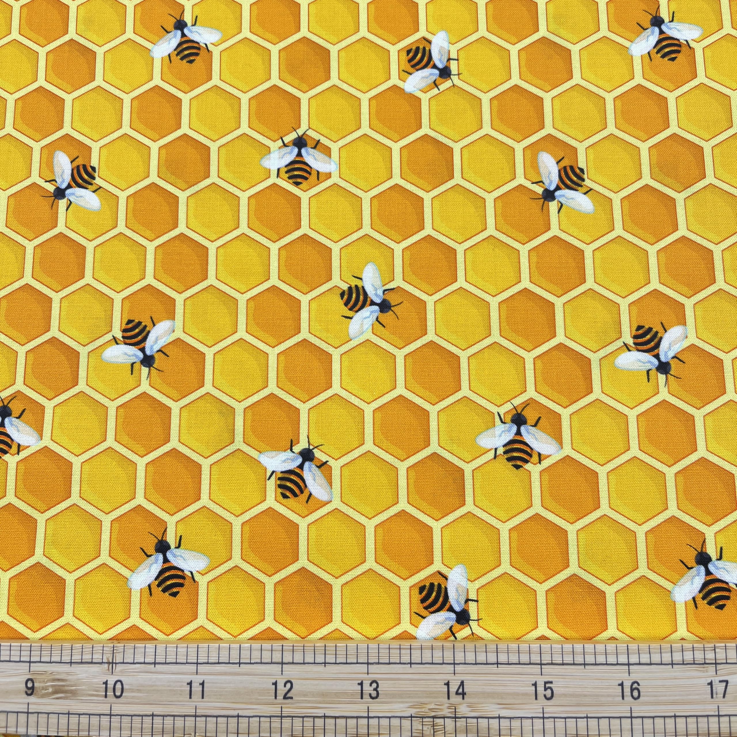 Quiltable 1 Yard (Pre-Cut) 43" x 36" (109cm x 92cm) Premium Floral Cotton Quilting Sewing Fabric, DIY Sewing Patchwork Supplies for Face mask Clothing Handmade Craft&Home Decoration (Cute bee)