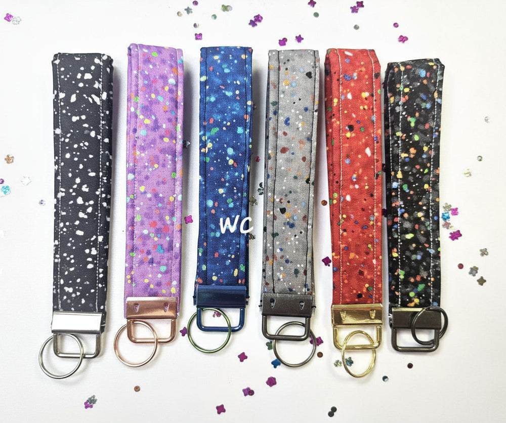 LLAVERO DE PULSERA EN TELA