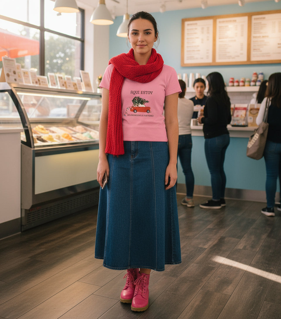 Womens Aqui Estoy celebrando la Navidad V-Neck T-Shirt