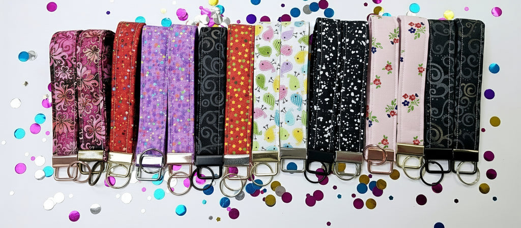 LLAVERO DE PULSERA EN TELA