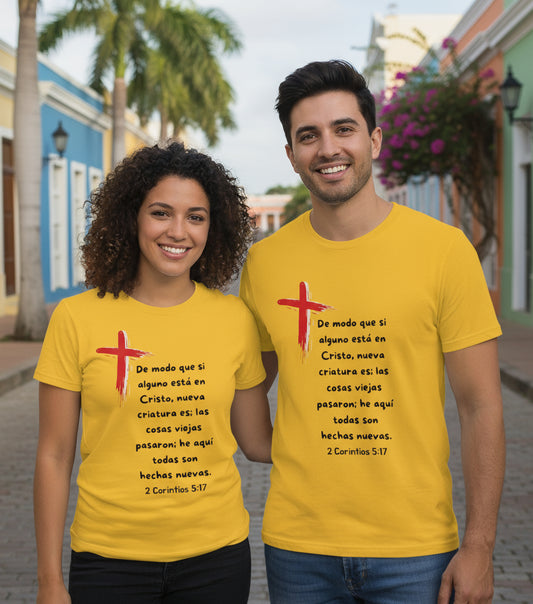 De modo que si alguno esta en Cristo nueva Criatura es. T-Shirt